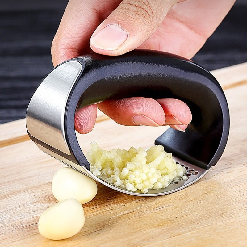 🧄Generic Garlic Crusher Mincer | Garlic Pounding Tool with Sturdy Handle | Manual Garlic Ginger Crusher | Stainless Steel Mesh - Vortex Trends